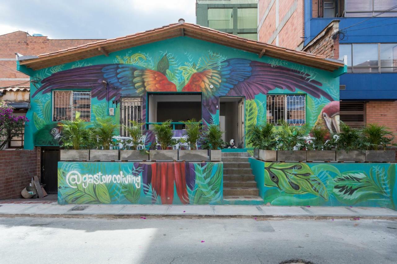 Gaston Coliving Hostel Medellín Exterior foto